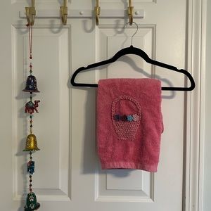 NWOT Towel Set 4 with Crochet Detail